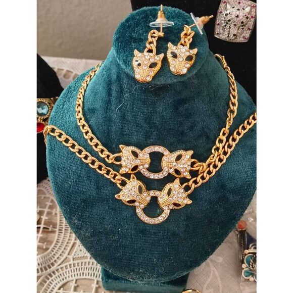 Gold plated leopard set - Picture 1 of 1